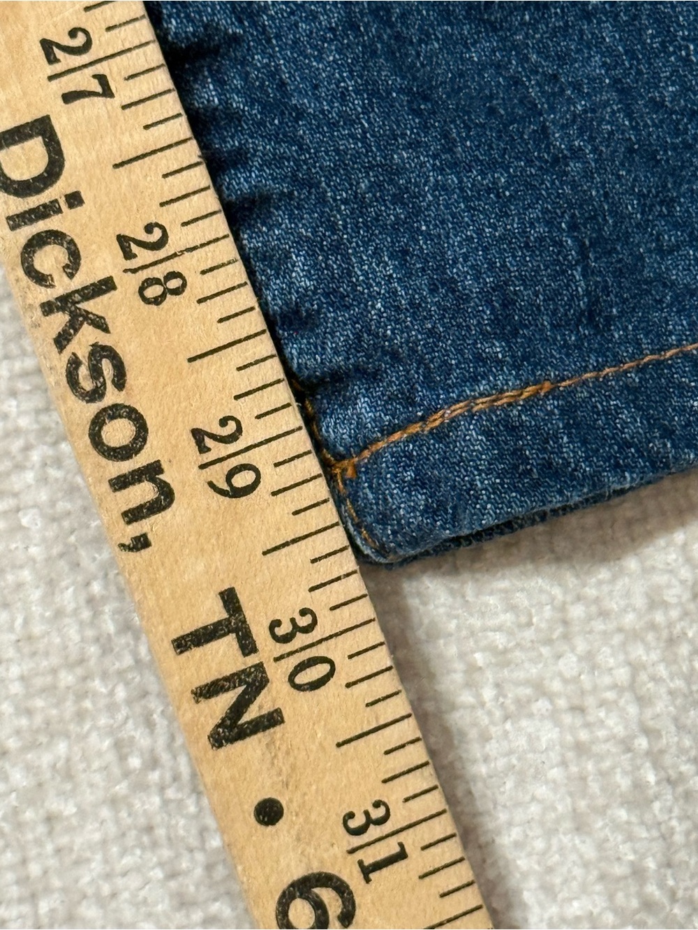 Tommy Bahama Men’s Classic Fit Blue Denim Jeans – Size 35x34 - Picture 4 of 10
